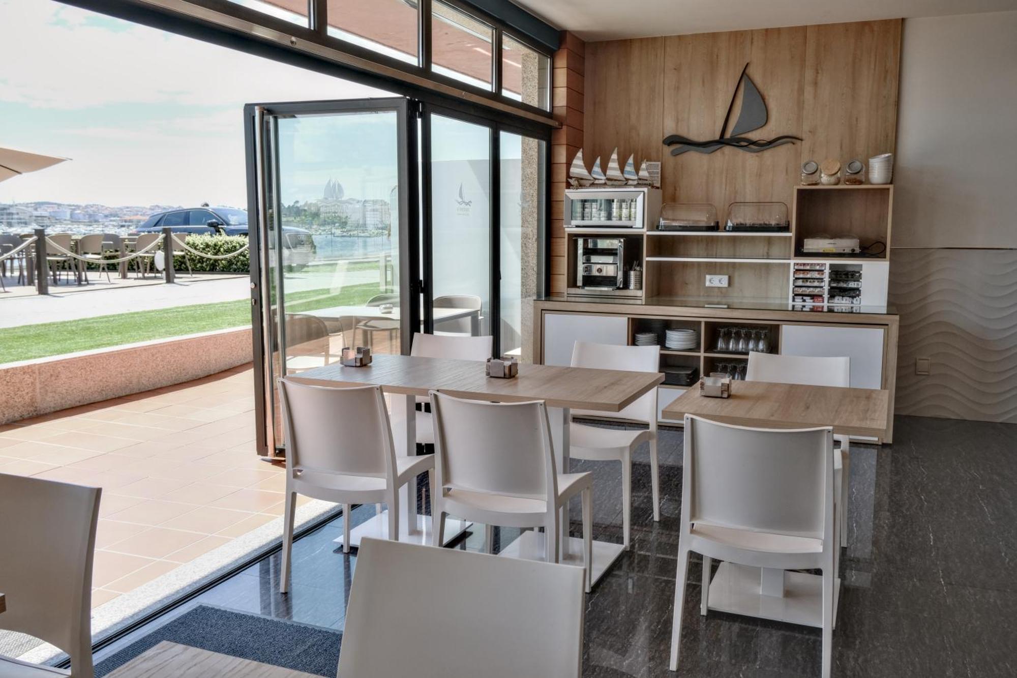 Hotel Mardevela Sanxenxo Ngoại thất bức ảnh